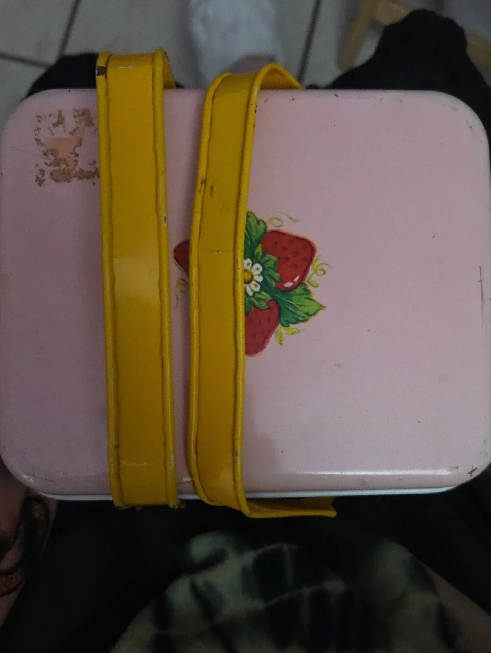 Strawberry Shortcake Yellow-Themed Vintage Lunchbox With 2 Lids